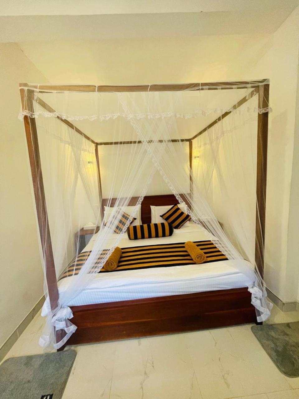 Rich Grove Inn Ella Εξωτερικό φωτογραφία
